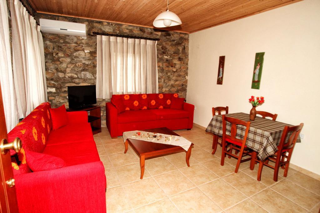 Traditional Apartments Tsikrikonis Mirtofiton Εξωτερικό φωτογραφία